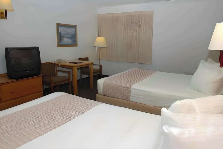 Room 13 of 23