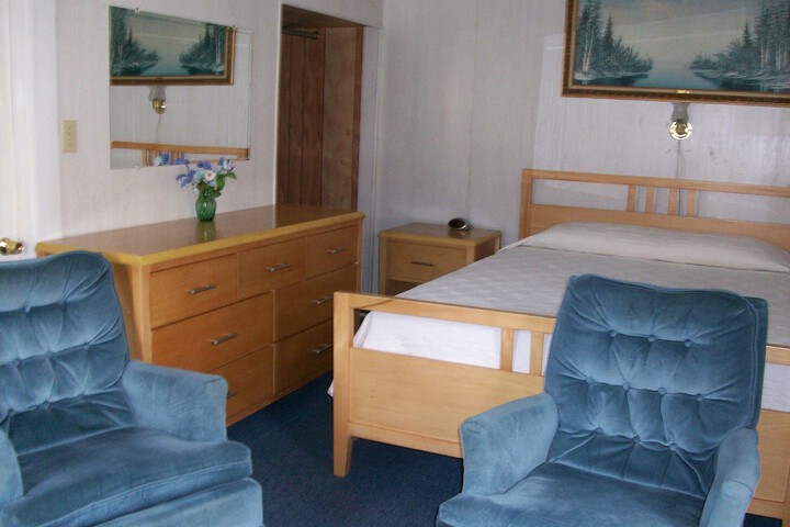 Room 13 of 20
