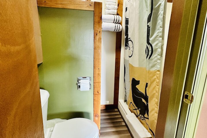 Moosehead Lodge & Cabins