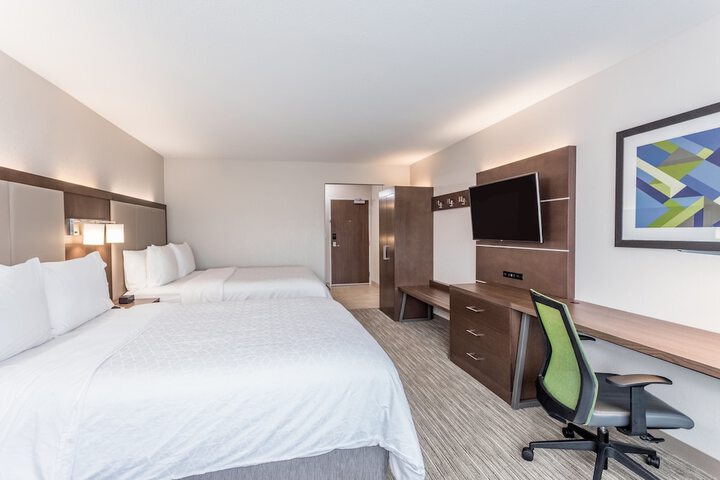 Room 13 of 49