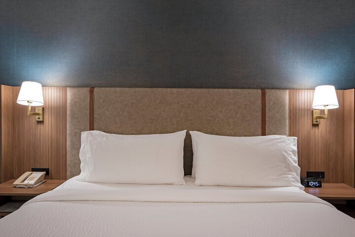 Holiday Inn Hotel & Suites Kamloops by IHG