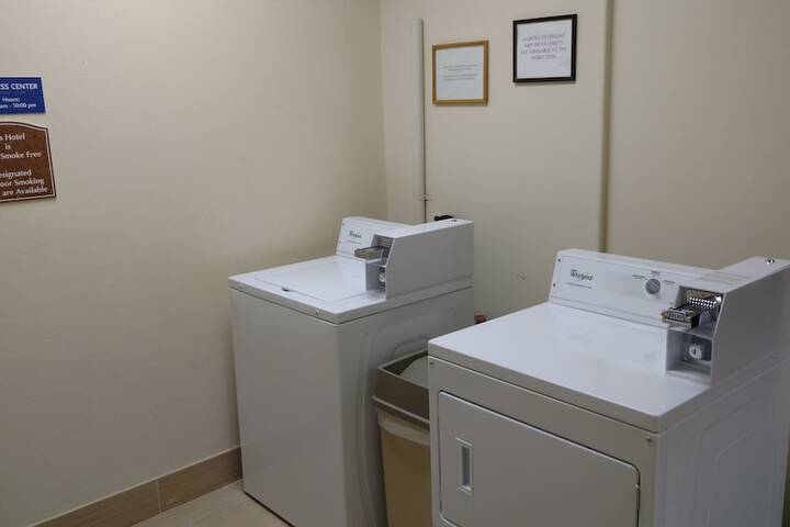 Days Inn by Wyndham Ashland
