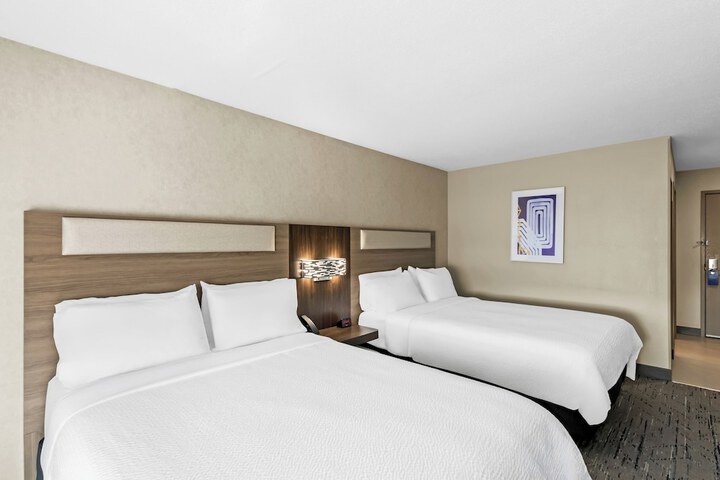 Holiday Inn Express Hotel & Suites Council Bluffs - Convention Center by IHG