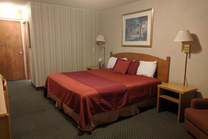 Room 18 of 40