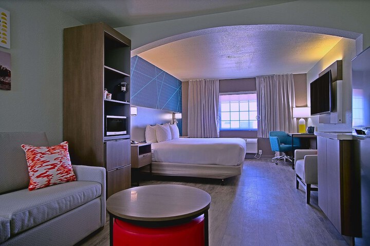 Room 14 of 42