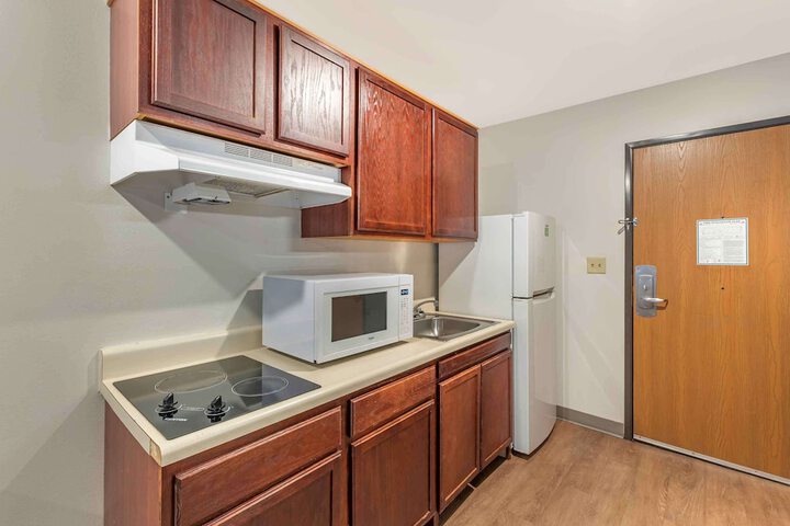 Room 10 of 25