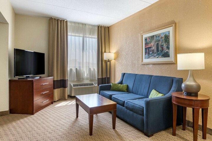 Room 16 of 32