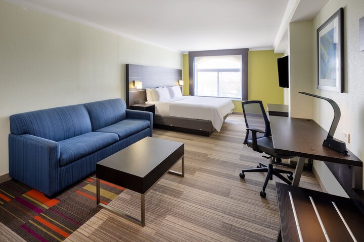Room 19 of 43