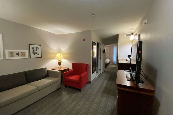 Room 17 of 27