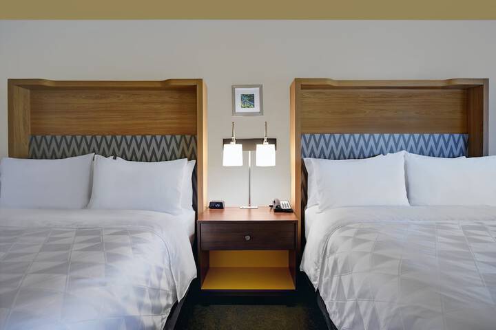 Room 33 of 57