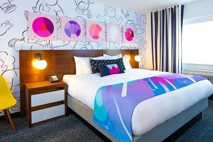 Room 13 of 39