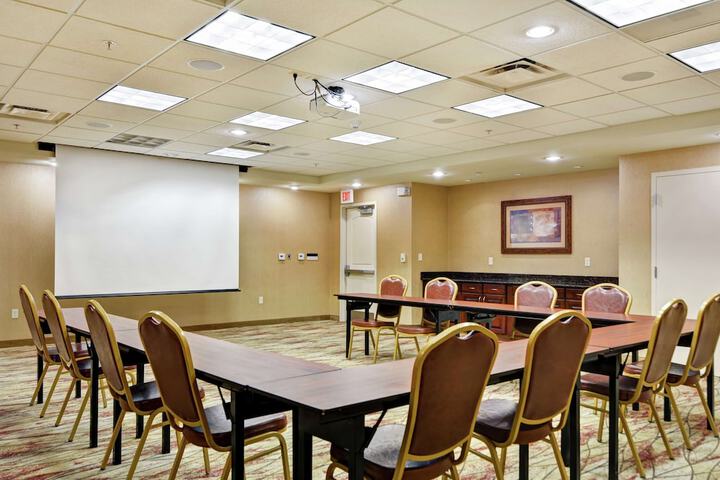 Hampton Inn & Suites Peoria at Grand Prairie IL