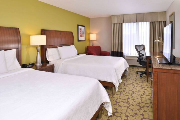 Room 32 of 62