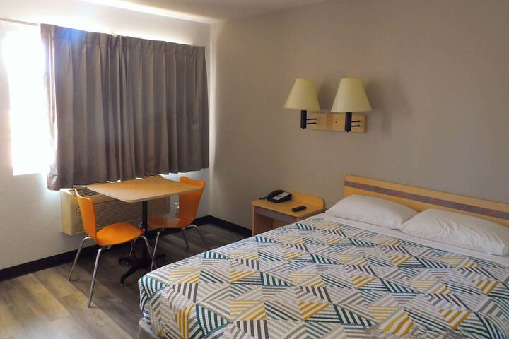 Motel 6 Ontario OR