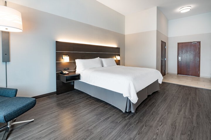 Room 26 of 47