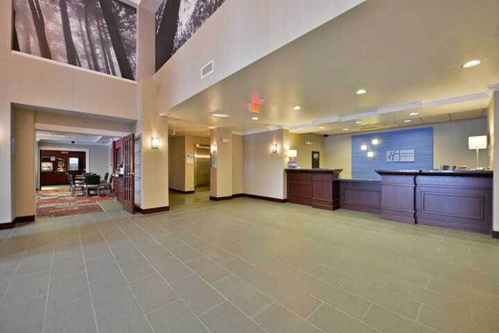 Hotel 5 of 53