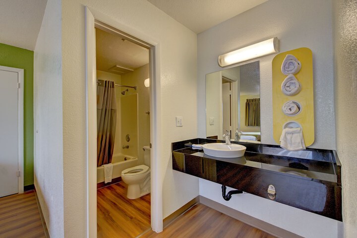 Room 29 of 43