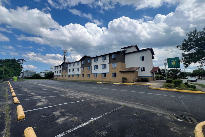 Hotel 2 of 50