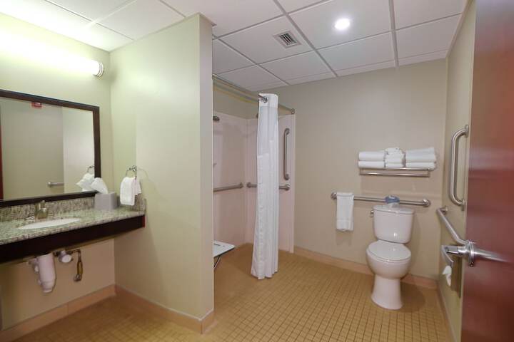 Room 15 of 69