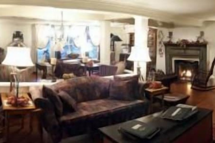 Hotel Interior 10 of 42