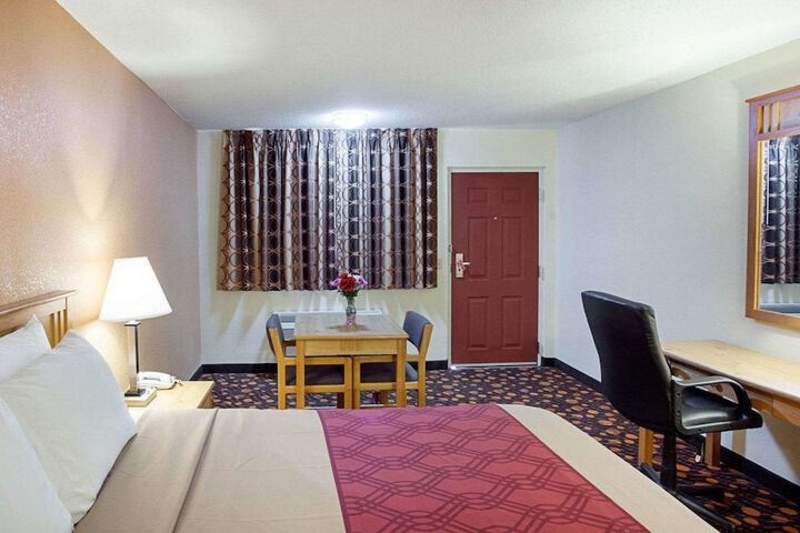 Econo Lodge Phillipsburg