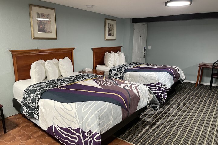 Room 119 of 155