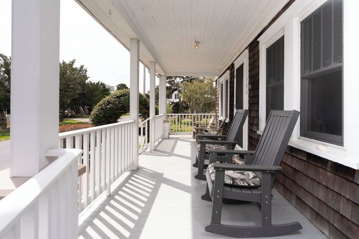 Ocracoke Harbor Inn