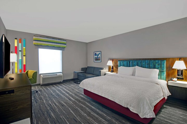 Hampton Inn & Suites Syracuse Dewitt