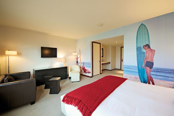 Room 16 of 43
