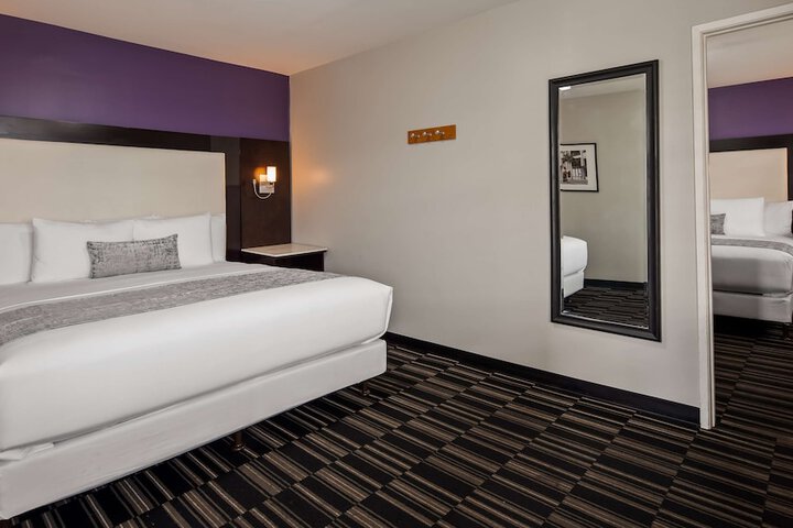 Room 20 of 25