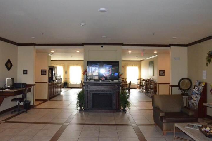 Hotel 4 of 59