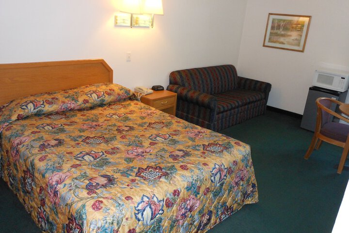 Room 13 of 24