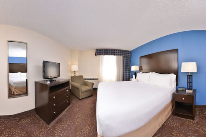 Ramada Plaza by Wyndham Sheridan Hotel & Convention Center