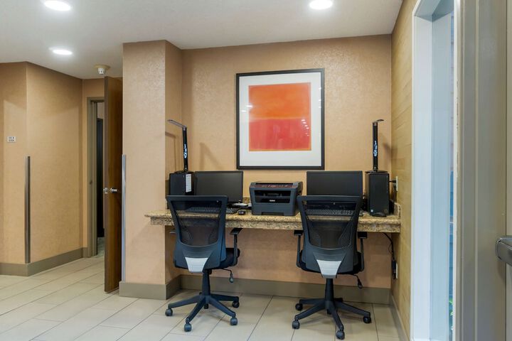 Business Center 49 of 50