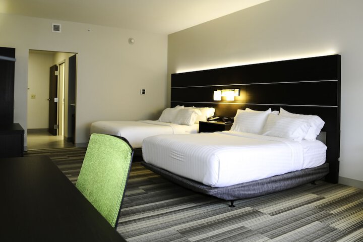 Room 40 of 57