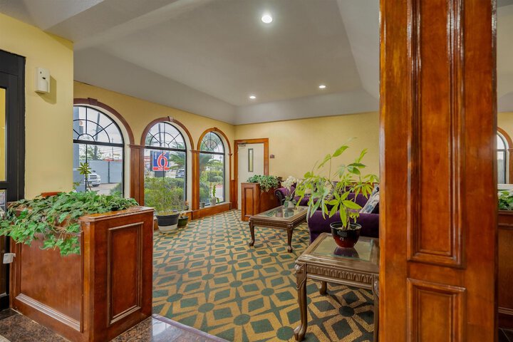 Studio 6 Suites – Pasadena TX