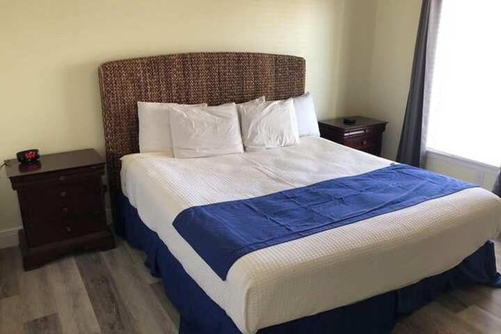 Beachgate CondoSuites and Oceanfront Resort