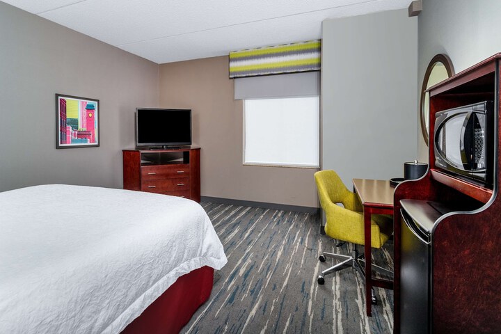 Room 14 of 42