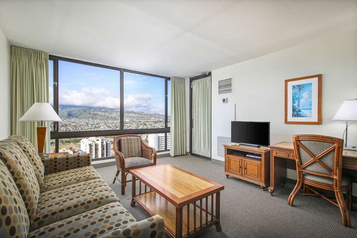 Room 51 of 90