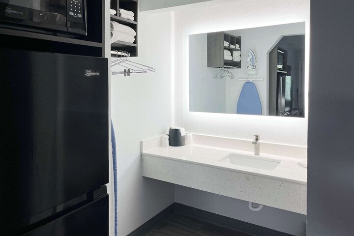 Studio 6 Suites - Lafayette IN
