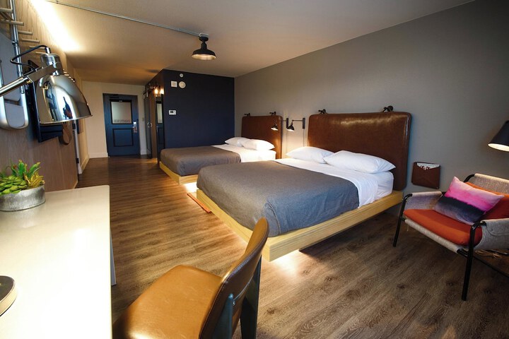 MOXY Phoenix Tempe / ASU Area