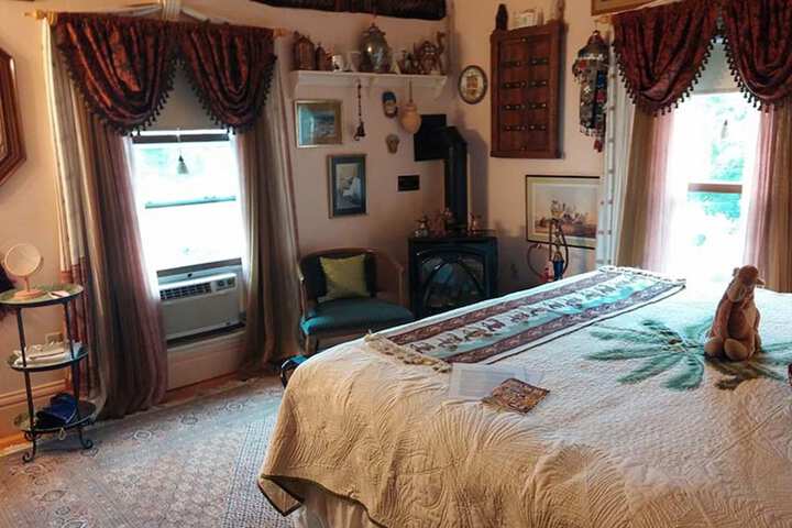 Room 9 of 39