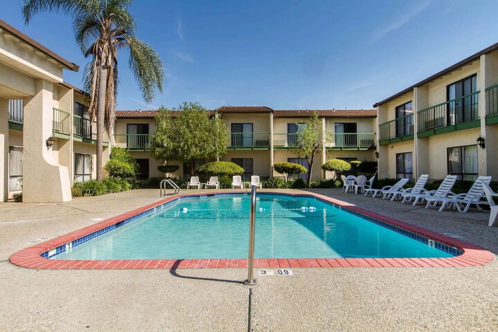 Pool 8 of 33