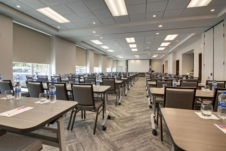 Hyatt Place Milwaukee / Downtown