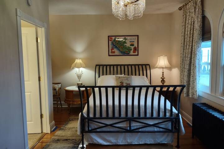 Room 14 of 73
