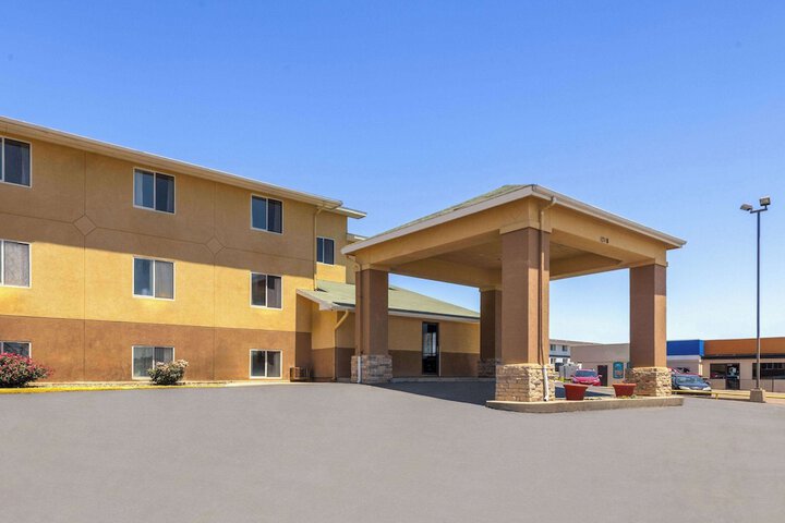 Hotel 2 of 44