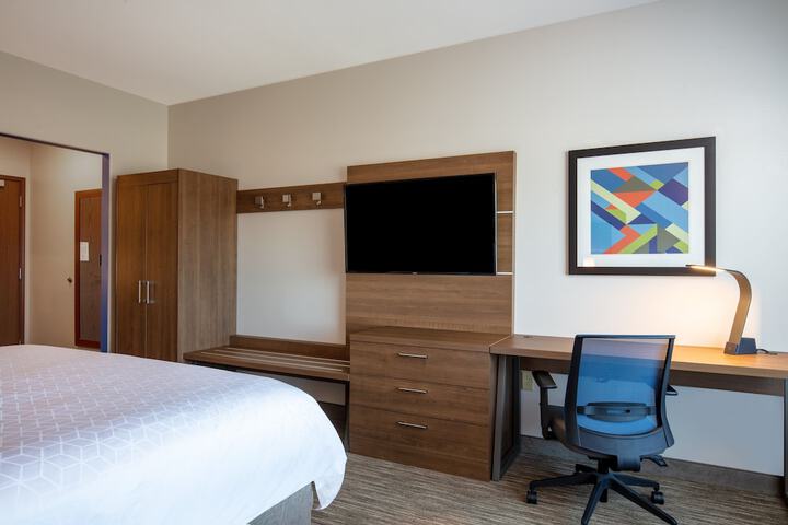 Room 14 of 62