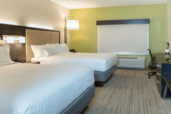 Room 17 of 29