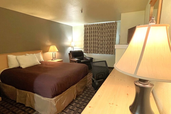 Room 19 of 39