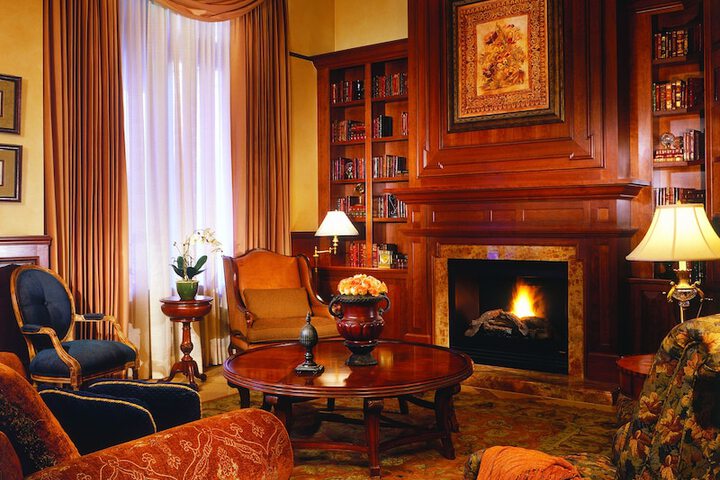 Hotel Interior 10 of 38